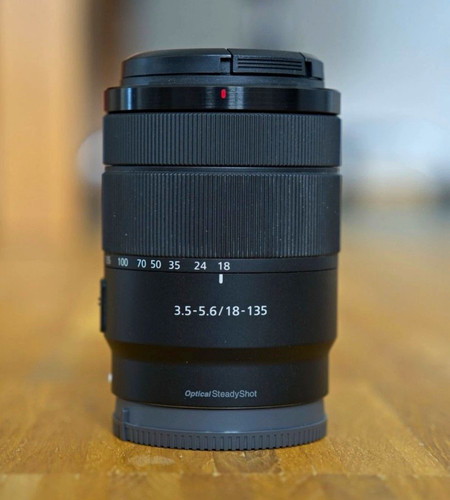 Sony sel18135 mount - sony,